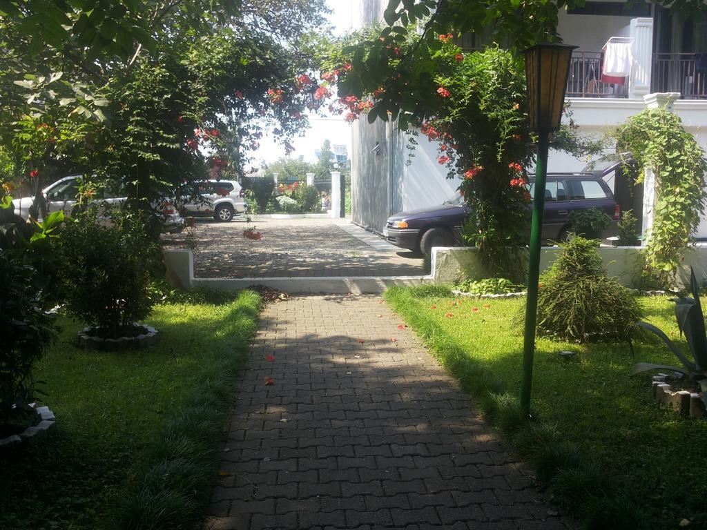 Hotel Captain Gonio Kültér fotó